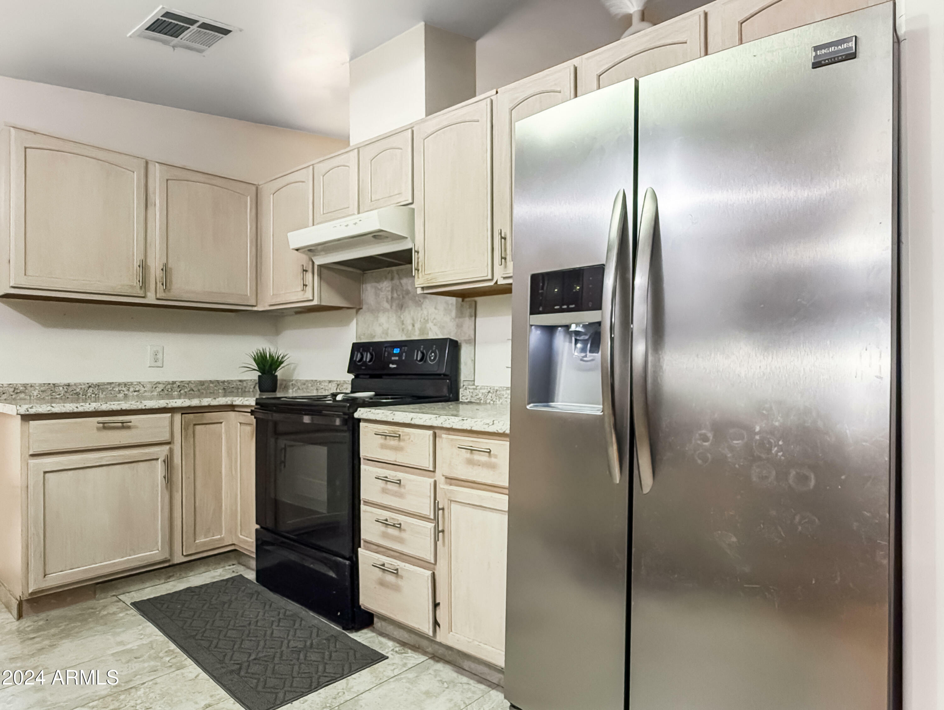 Property Photo:  8601 N 103rd Avenue 68  AZ 85345 