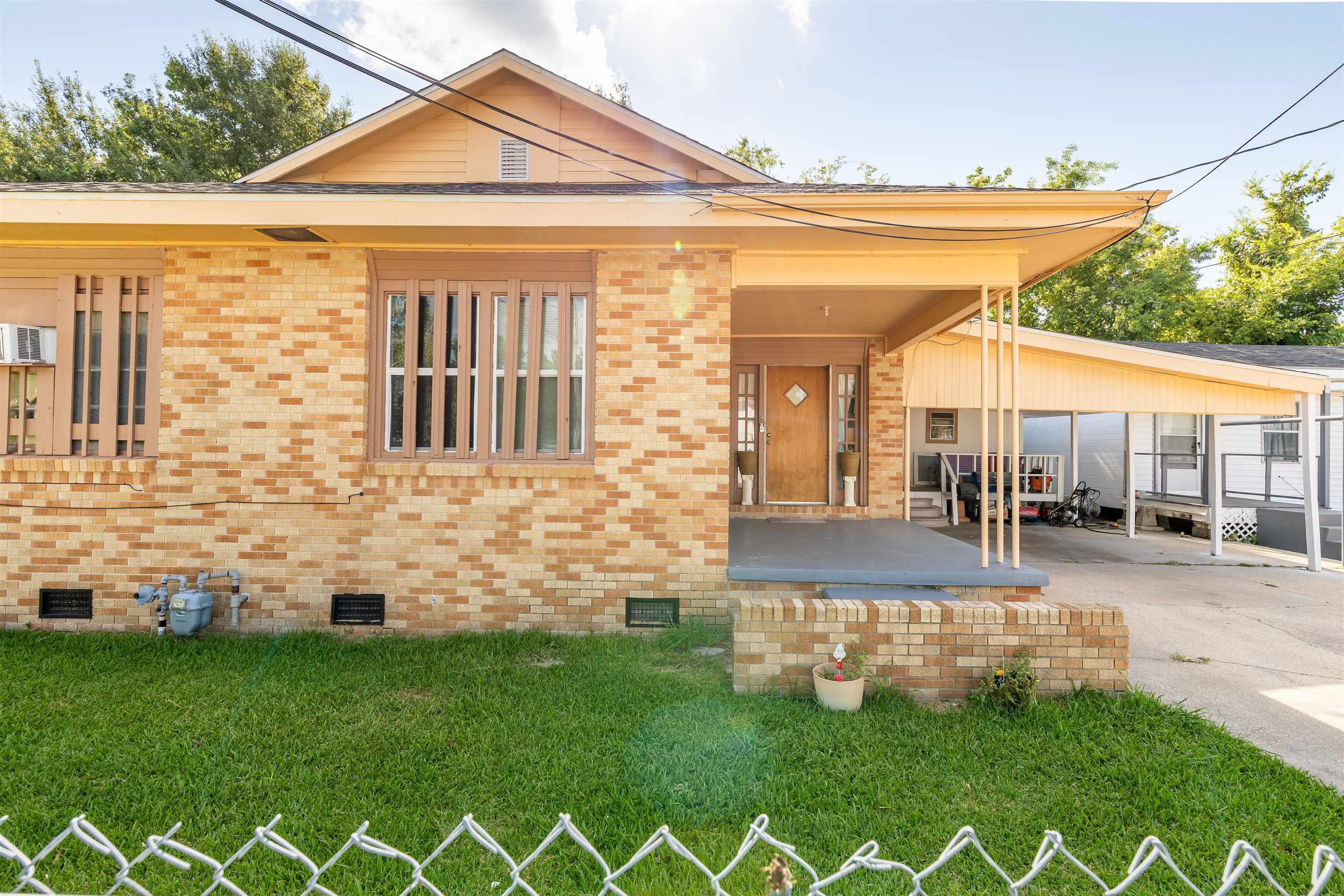 Property Photo:  201 Authement Street  LA 70363 