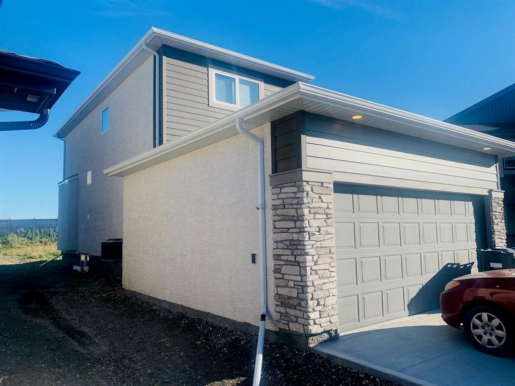 Property Photo:  51 Snowy Owl Crescent  MB R3X 1V7 