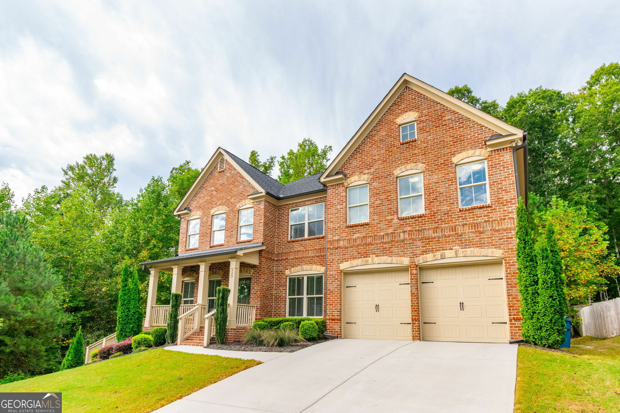 Property Photo:  929 Rolling Branch Way  GA 30045 