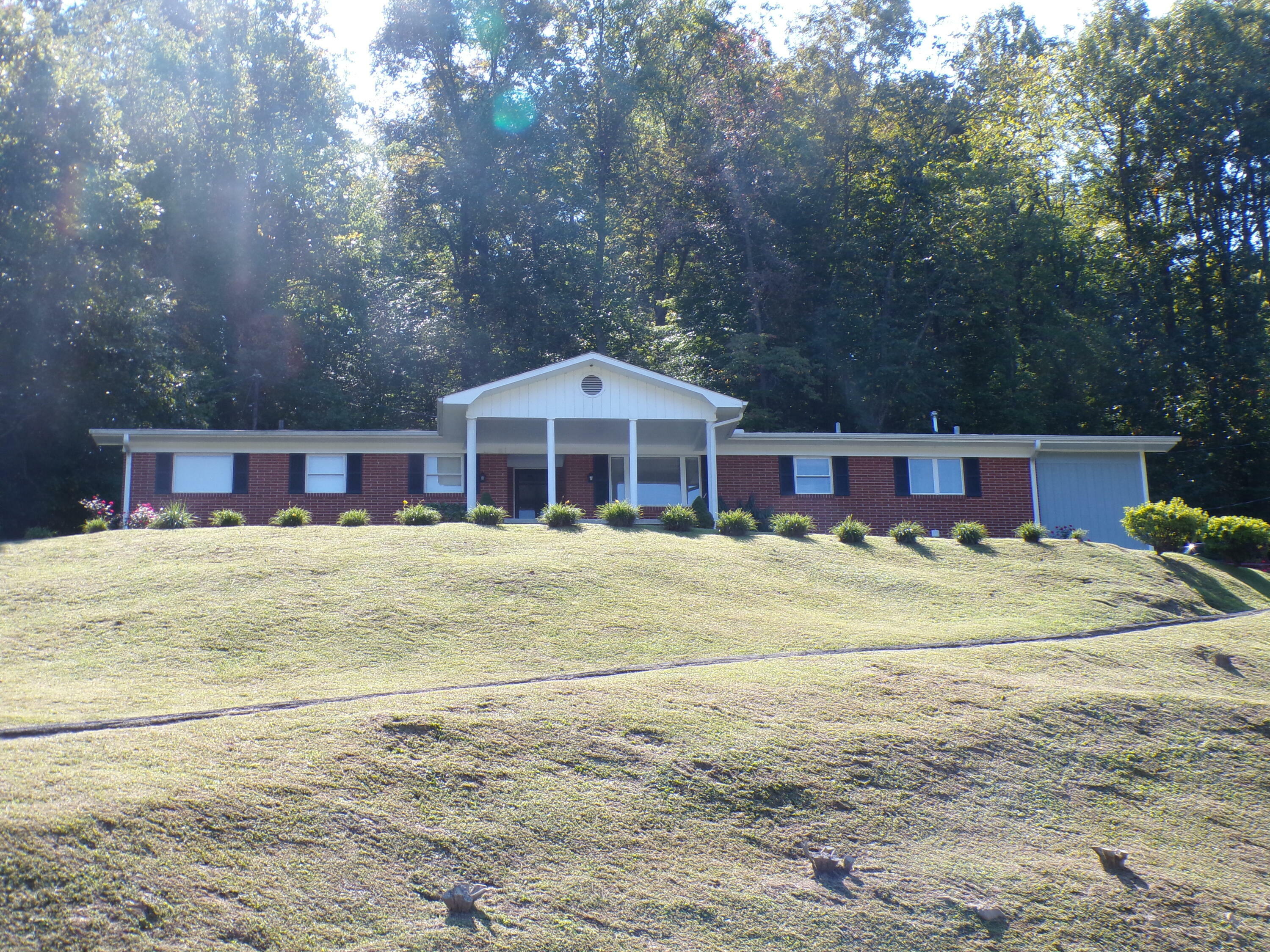 Property Photo:  127 Highway 190  KY 40977 