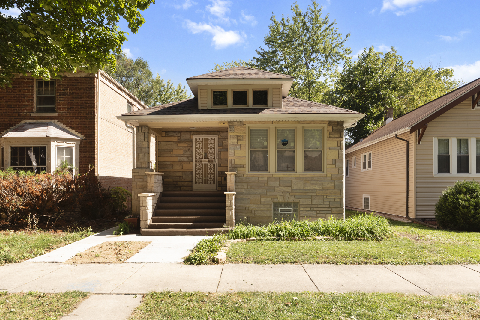 11141 S Wallace Street  Chicago IL 60628 photo