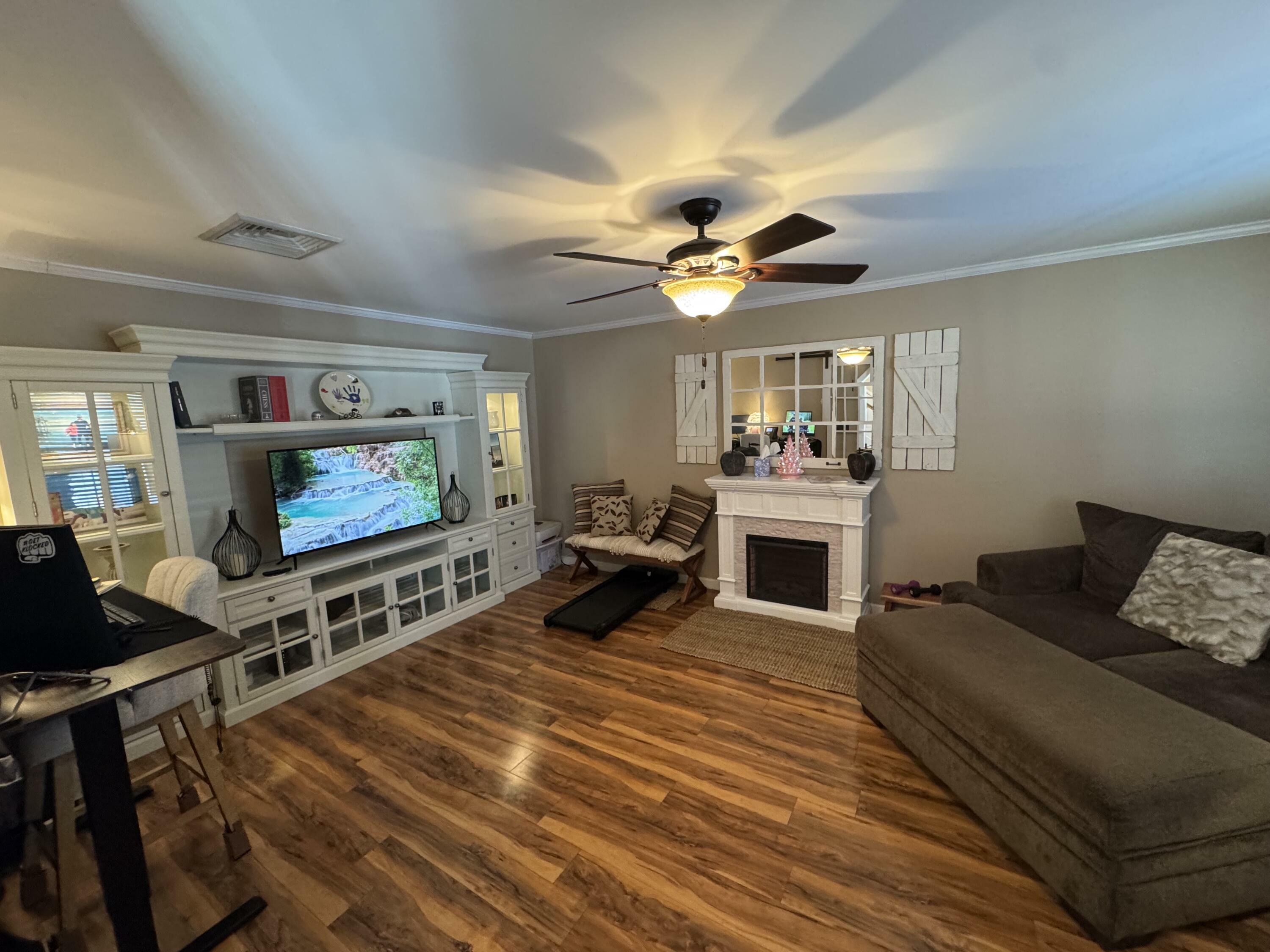 Property Photo: 18 Ledges Court 18 ME 04240