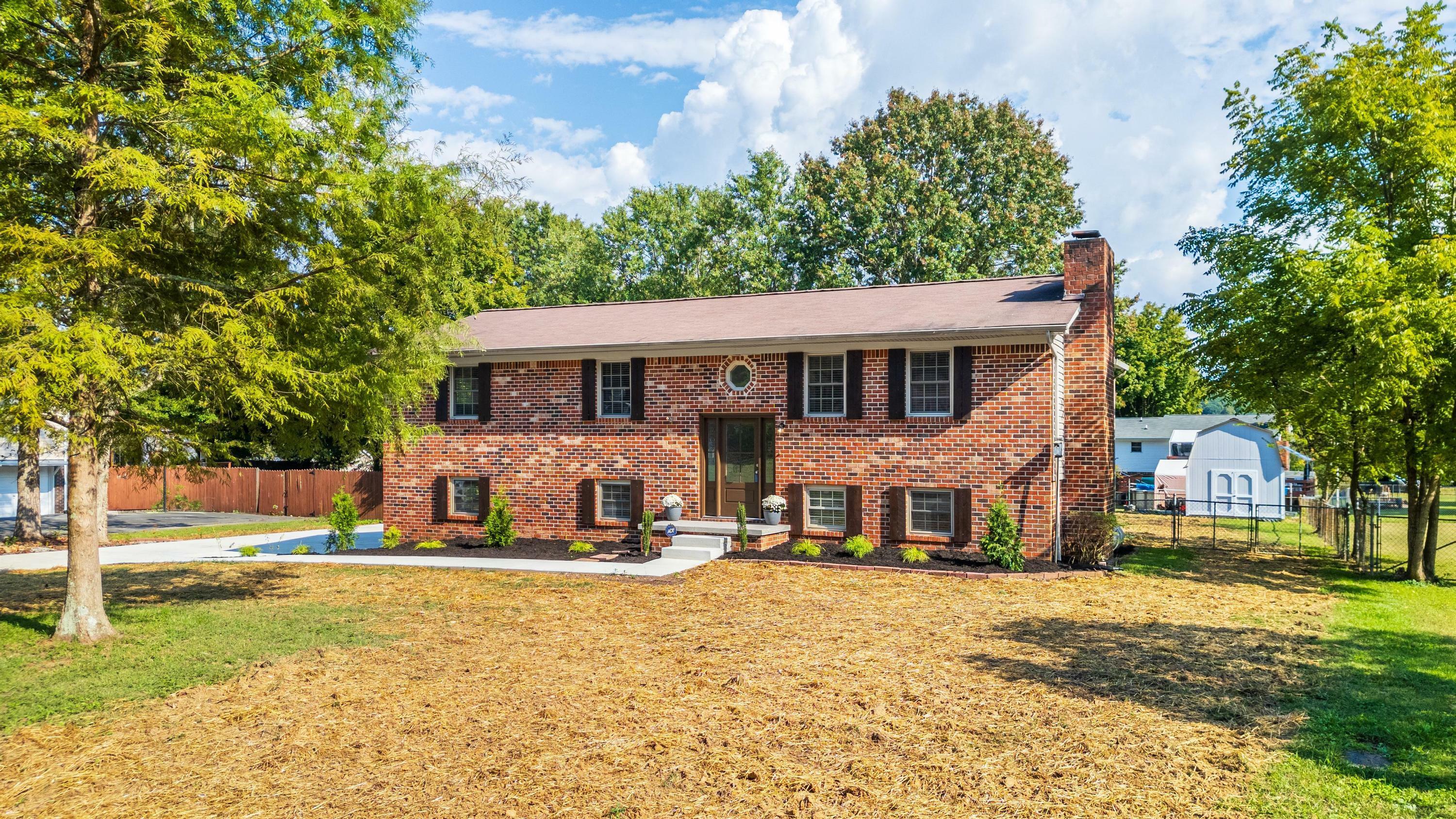 Property Photo:  184 Singletree Drive NW  TN 37312 