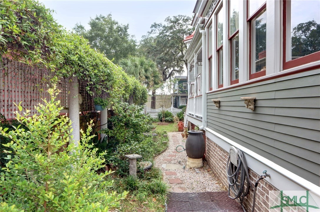 Property Photo: 14 W Duffy Street GA 31401