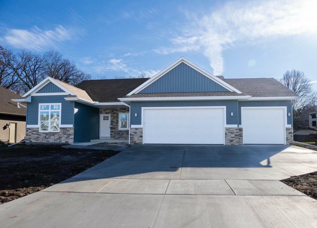 Property Photo:  4236 Castlemoor Drive  WI 53546 