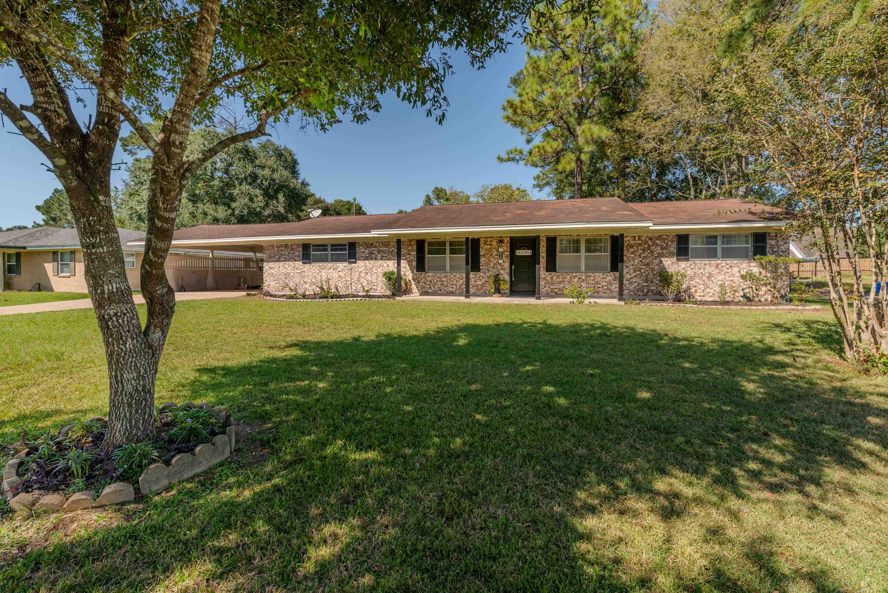 Property Photo:  8220 Laurie Lane  TX 77657 