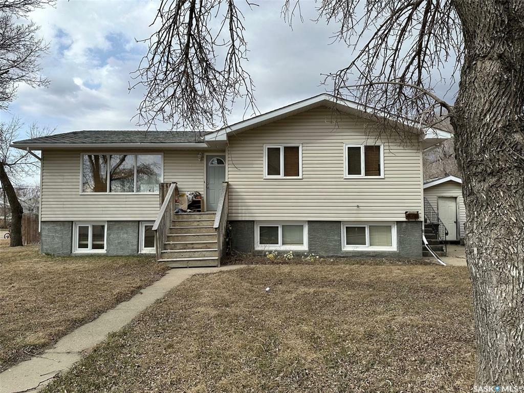 645 Isabelle Street  Estevan SK S4A 1P6 photo