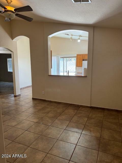 Property Photo:  1402 S 107th Lane  AZ 85323 