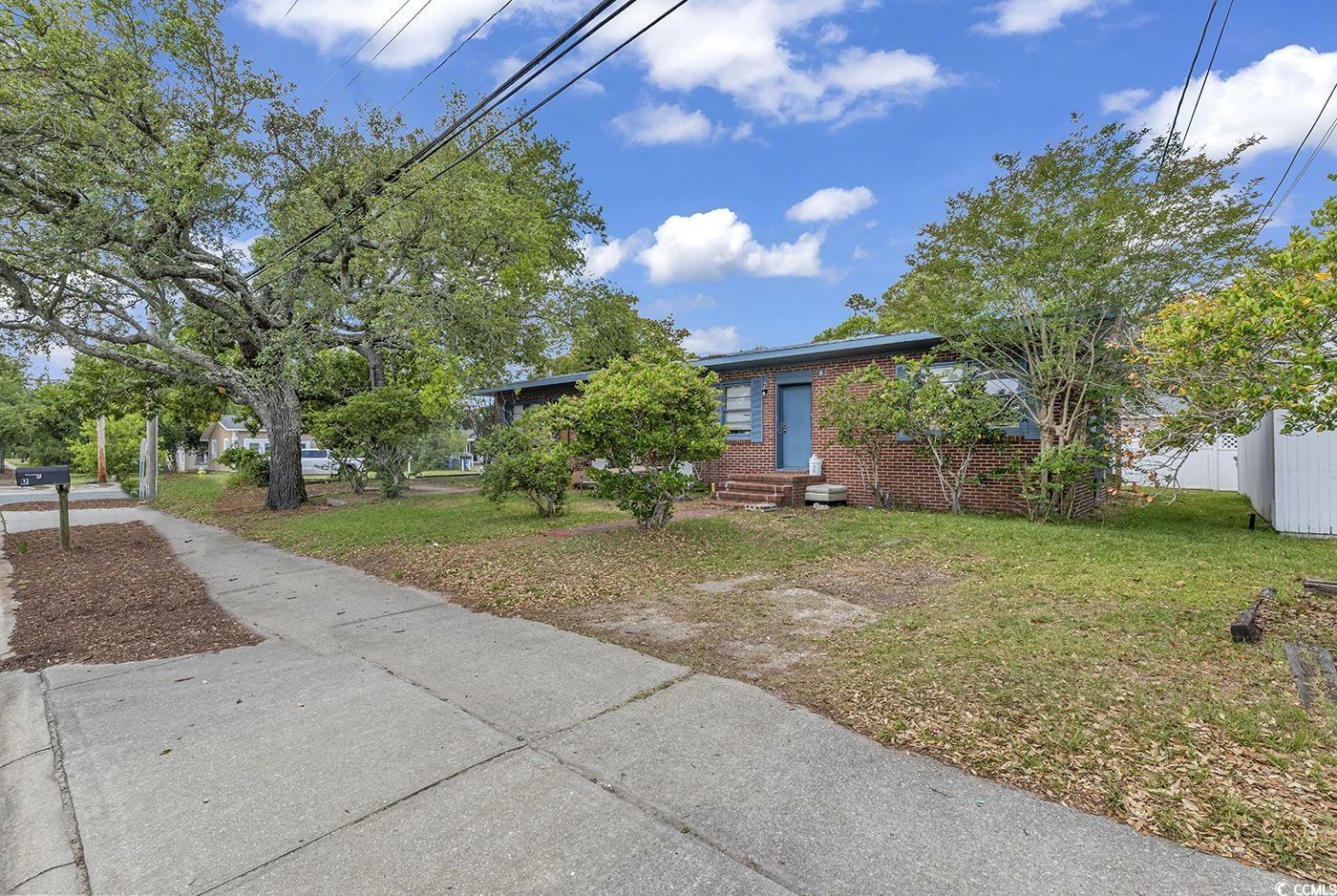 Property Photo:  501 Oak St.  SC 29577 