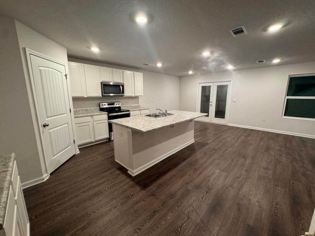 Property Photo:  3252 Chappelwood Drive  FL 32539 