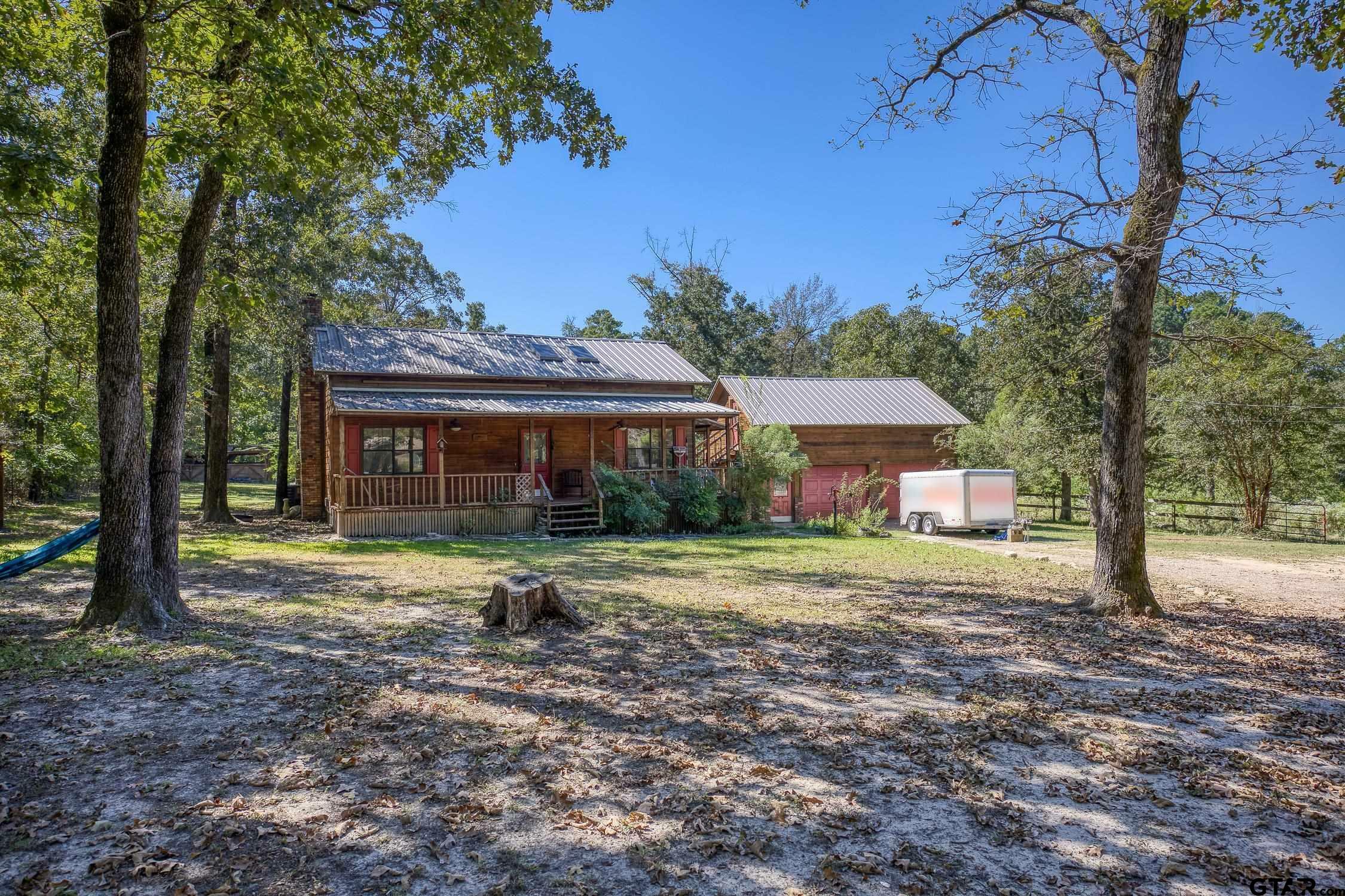 Property Photo:  207 Lee Drive  TX 75662 