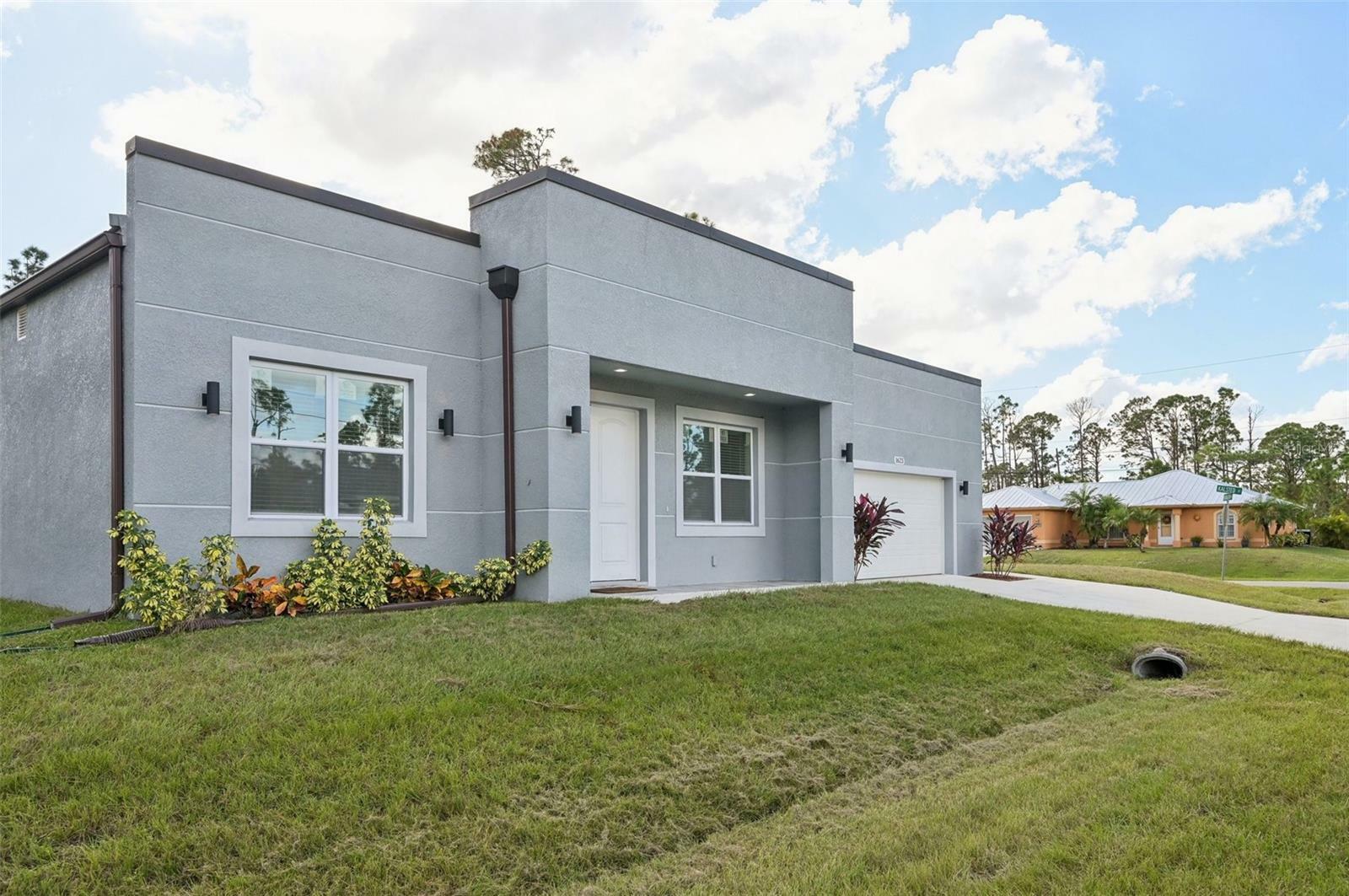 Property Photo:  1623 Kadashow Avenue  FL 34288 