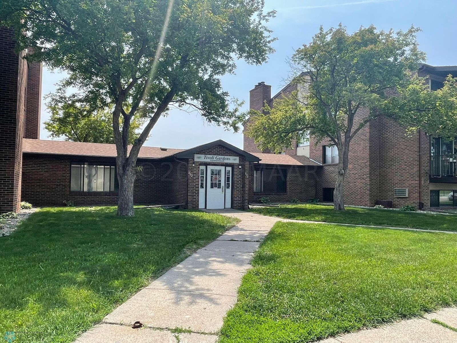 Property Photo:  402 1 Avenue NW R  MN 56529 