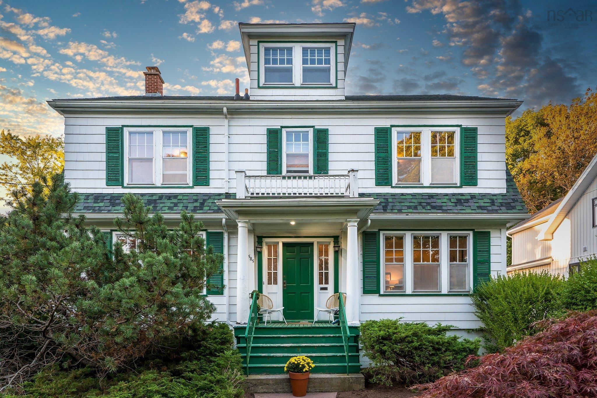 Property Photo: 6585 Norwood Street NS B3H 2L7