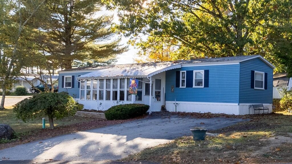 Property Photo: 42 Park Ave MA 01566