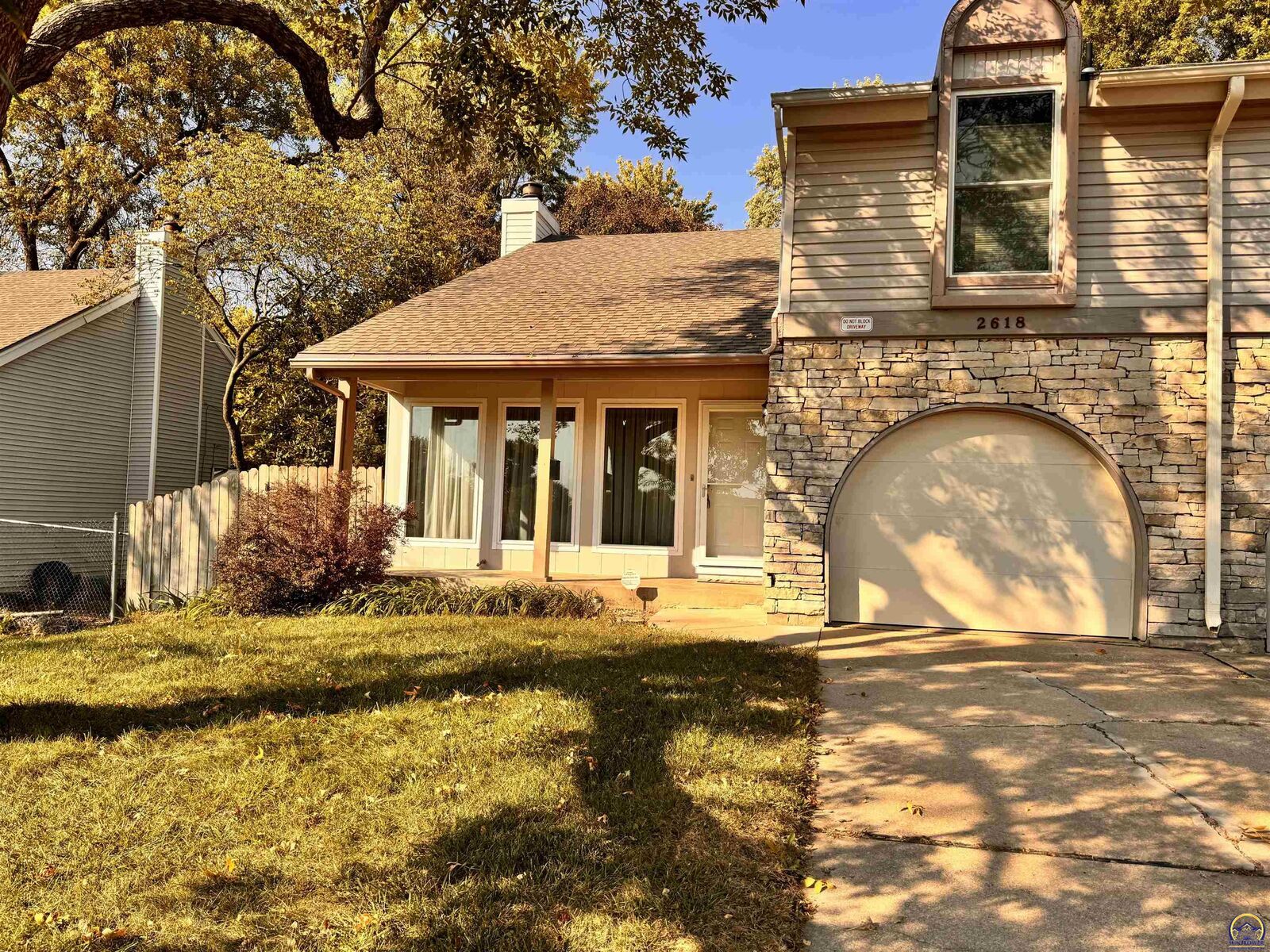 Property Photo: 2618 SW 30th St KS 66611