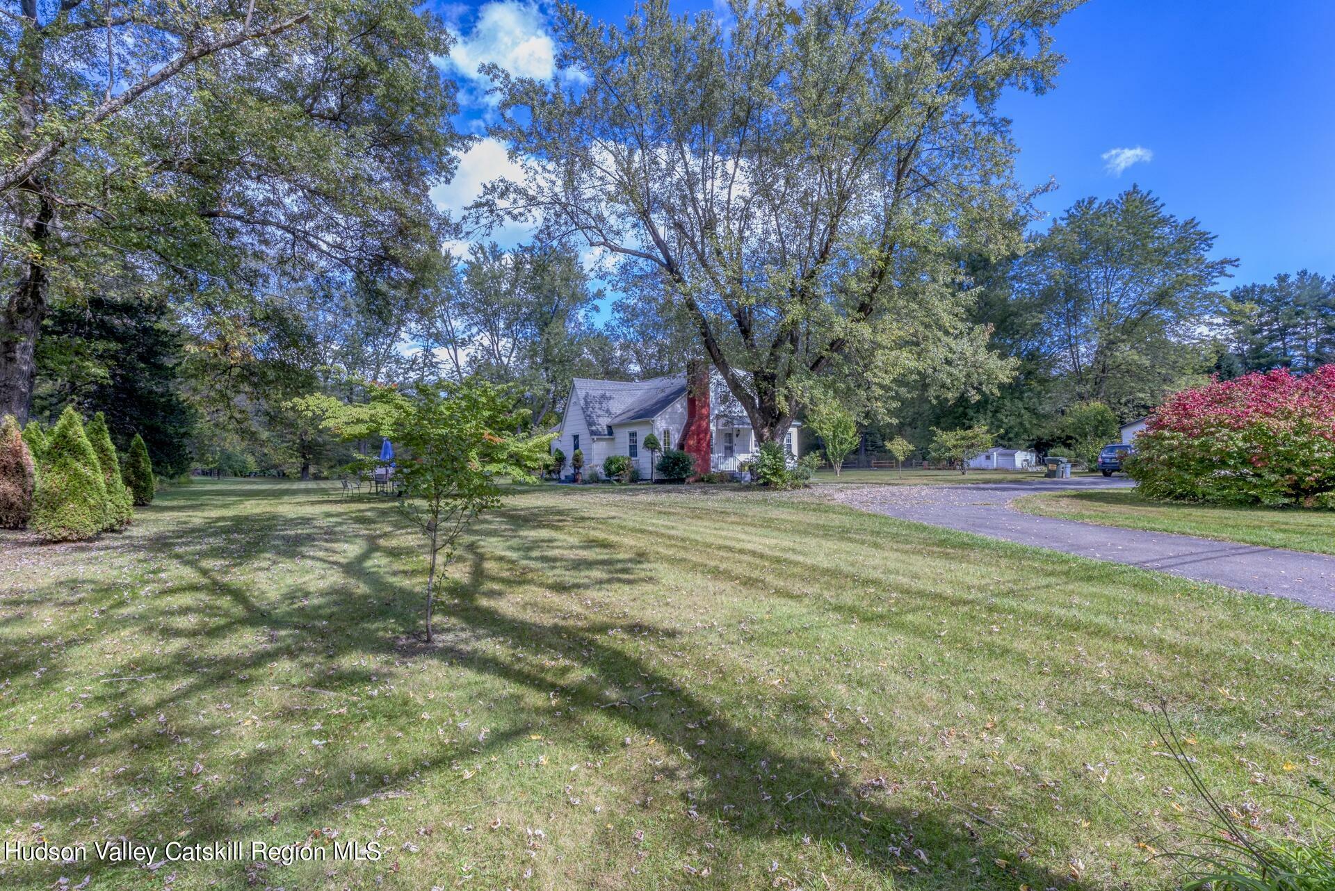 Property Photo:  179 Grove  NY 12486 