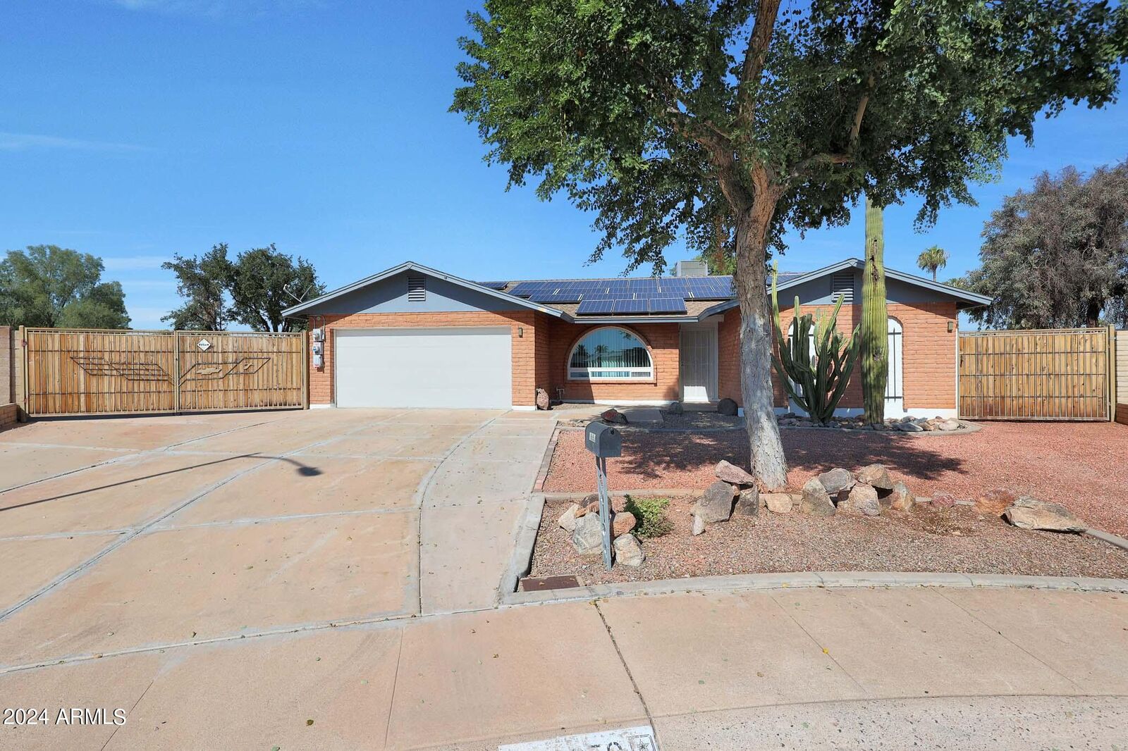 Property Photo:  16850 N 38th Lane  AZ 85053 