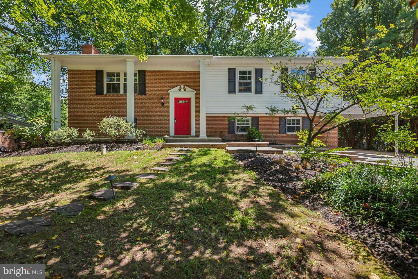 Property Photo:  9911 Jonathan Drive  MD 20754 