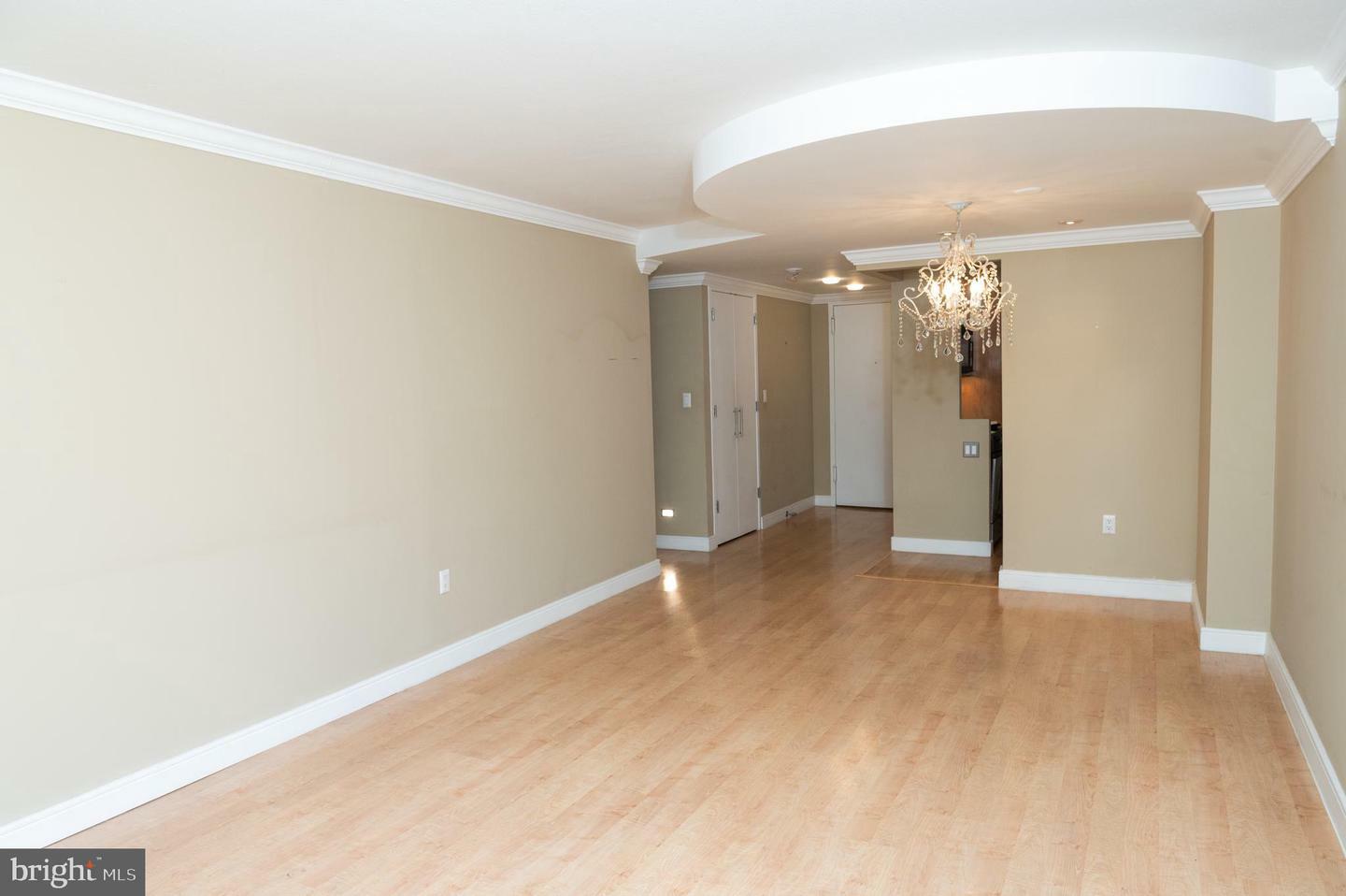 Property Photo:  1901 John F Kennedy Boulevard 803  PA 19103 