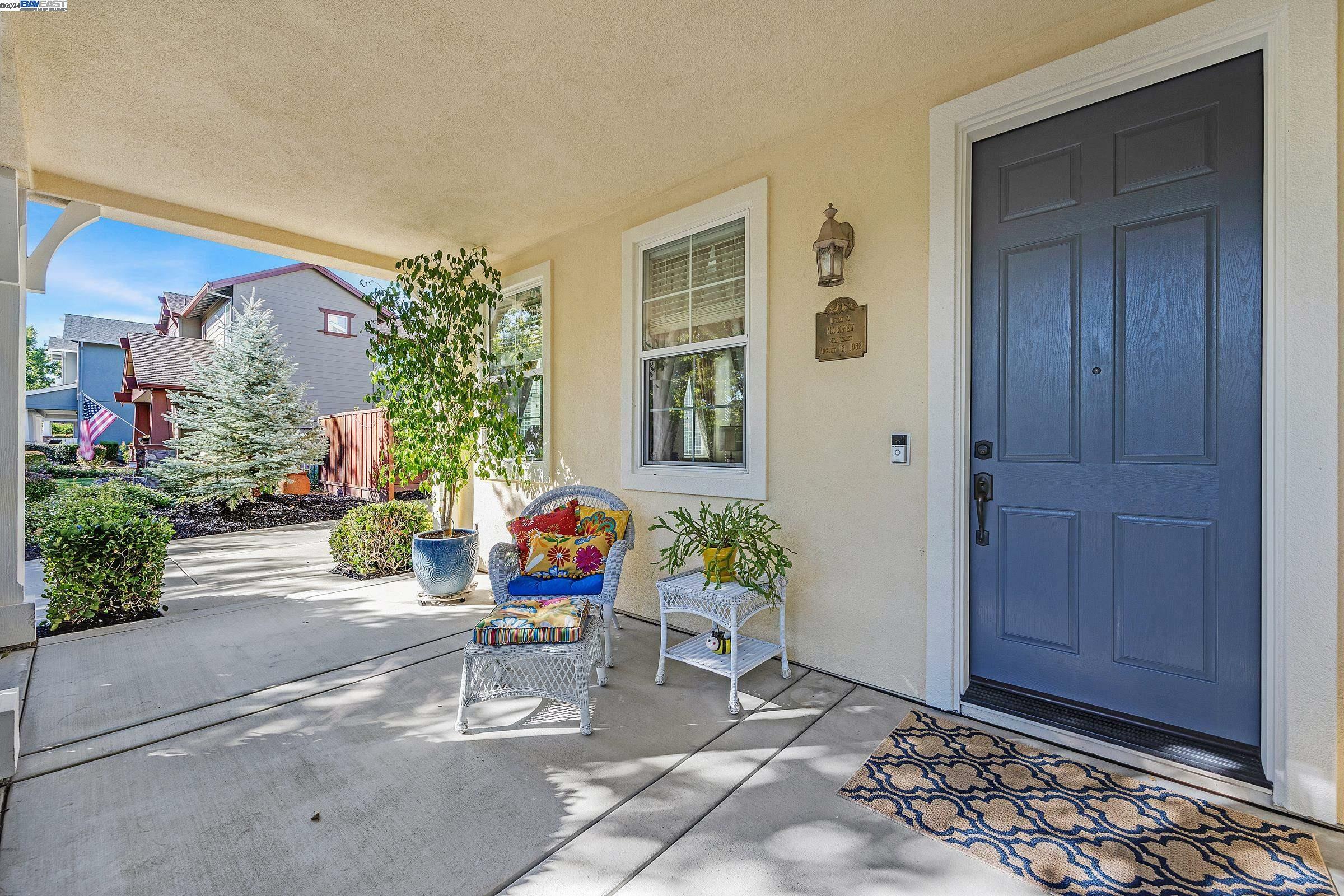 Property Photo:  2677 Decker Ln  CA 94550 