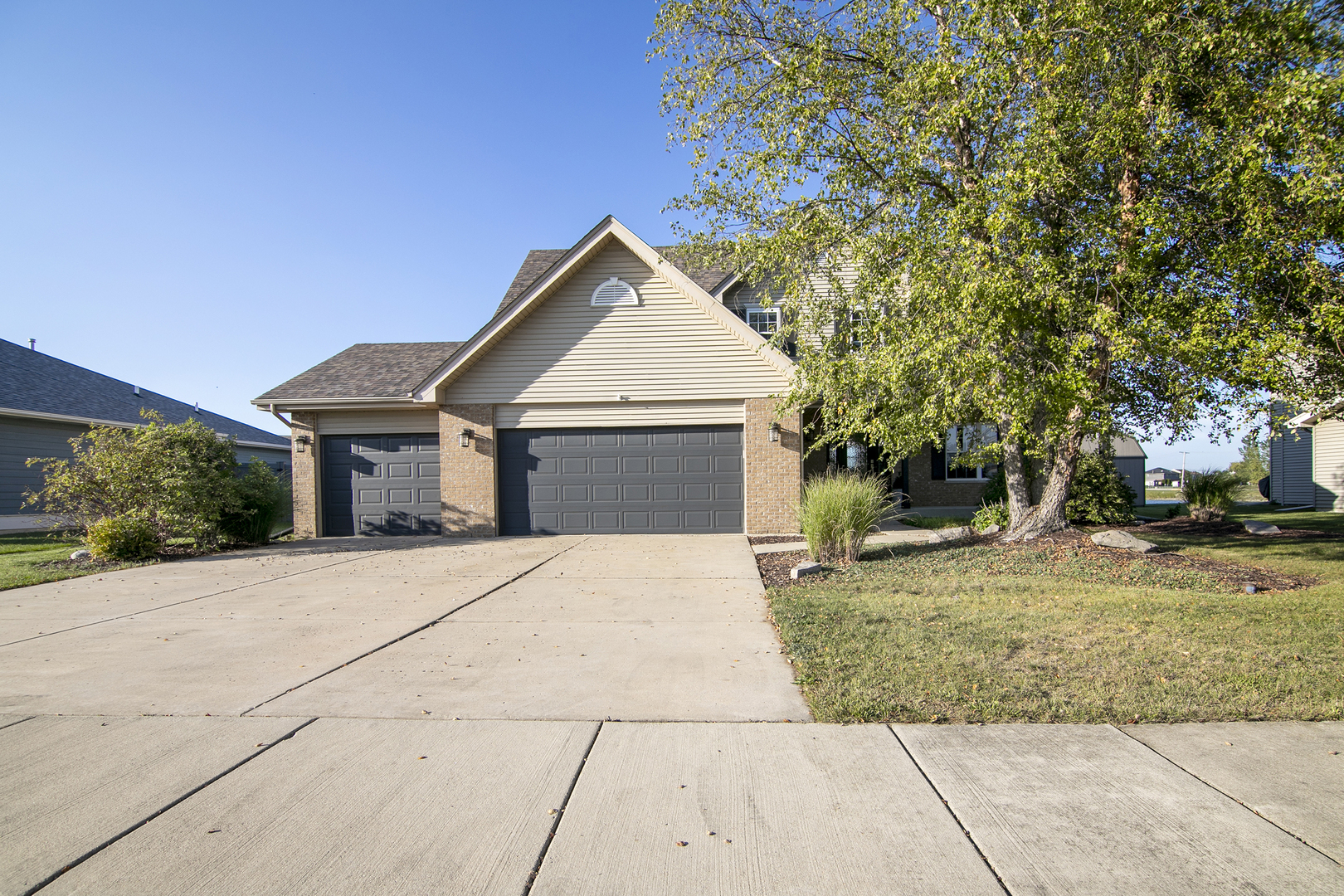 Property Photo:  1487 N Eagles Landing  IL 60950 