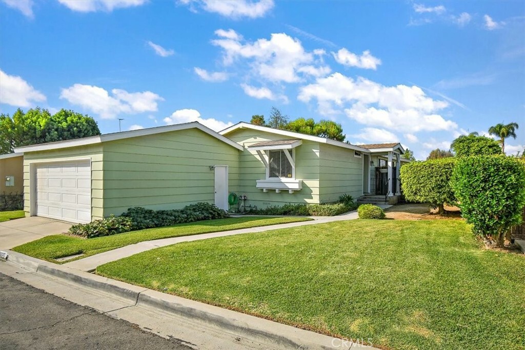 Property Photo:  5625 Greenbriar Drive  CA 92887 