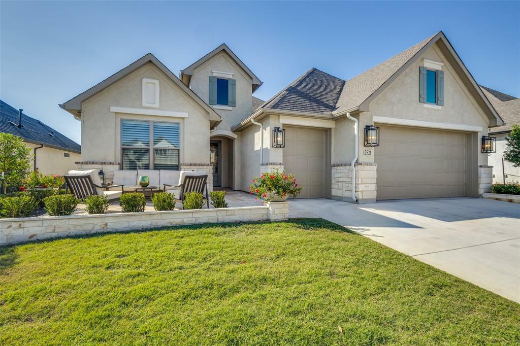 Property Photo: 12521 Copper Ore Way TX 76207