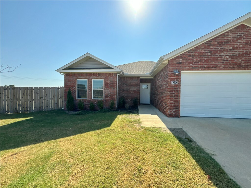 Property Photo:  1250 Moonrise Street  AR 72713 