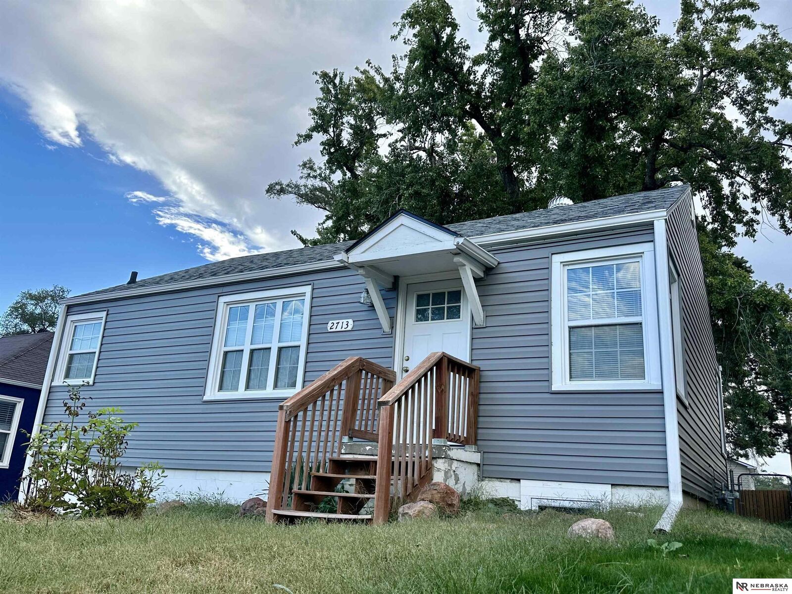 Property Photo:  2713 S 60 Street  NE 68106 