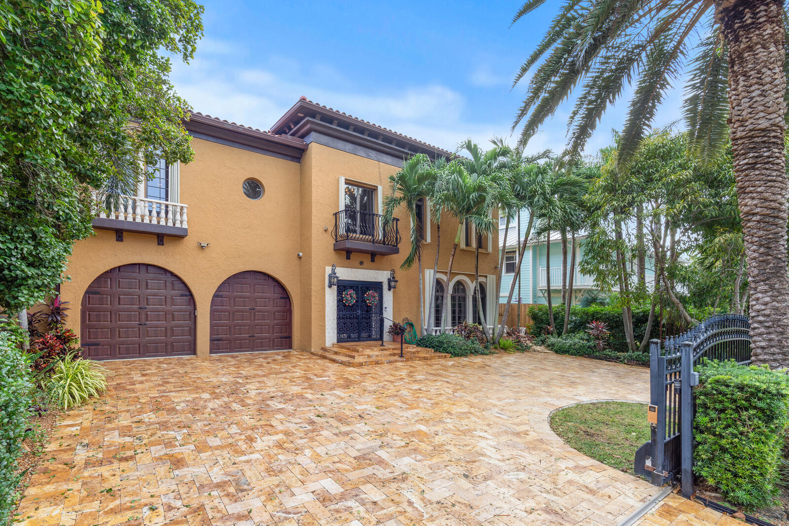 Property Photo:  1238 Vista Del Mar Drive N  FL 33483 