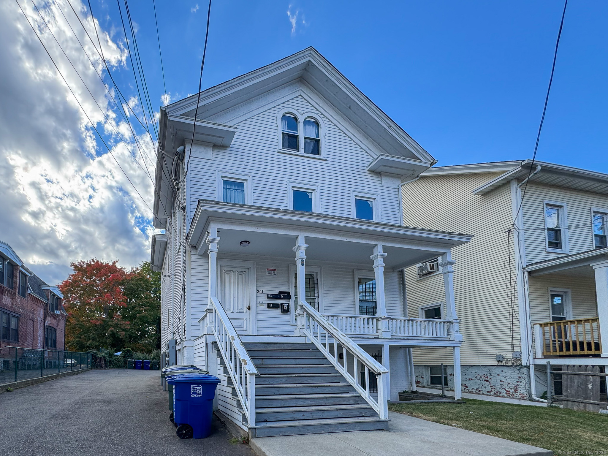 Property Photo:  341 Myrtle Avenue 1st Floor  CT 06604 