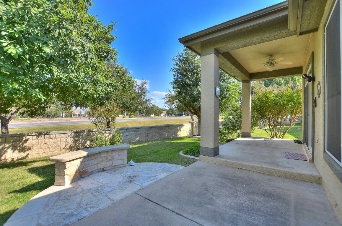 Property Photo:  313 Monument Hill Trail  TX 78633 