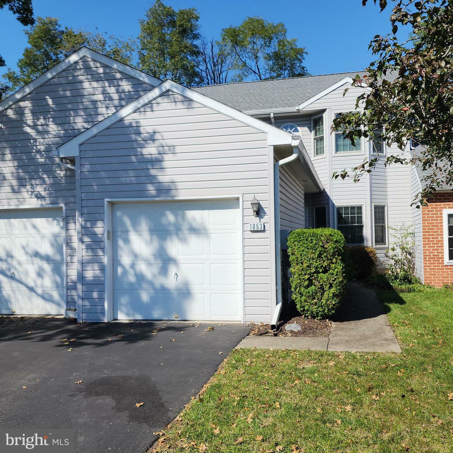 1053 Pond Ridge Drive  Harrisburg PA 17111 photo