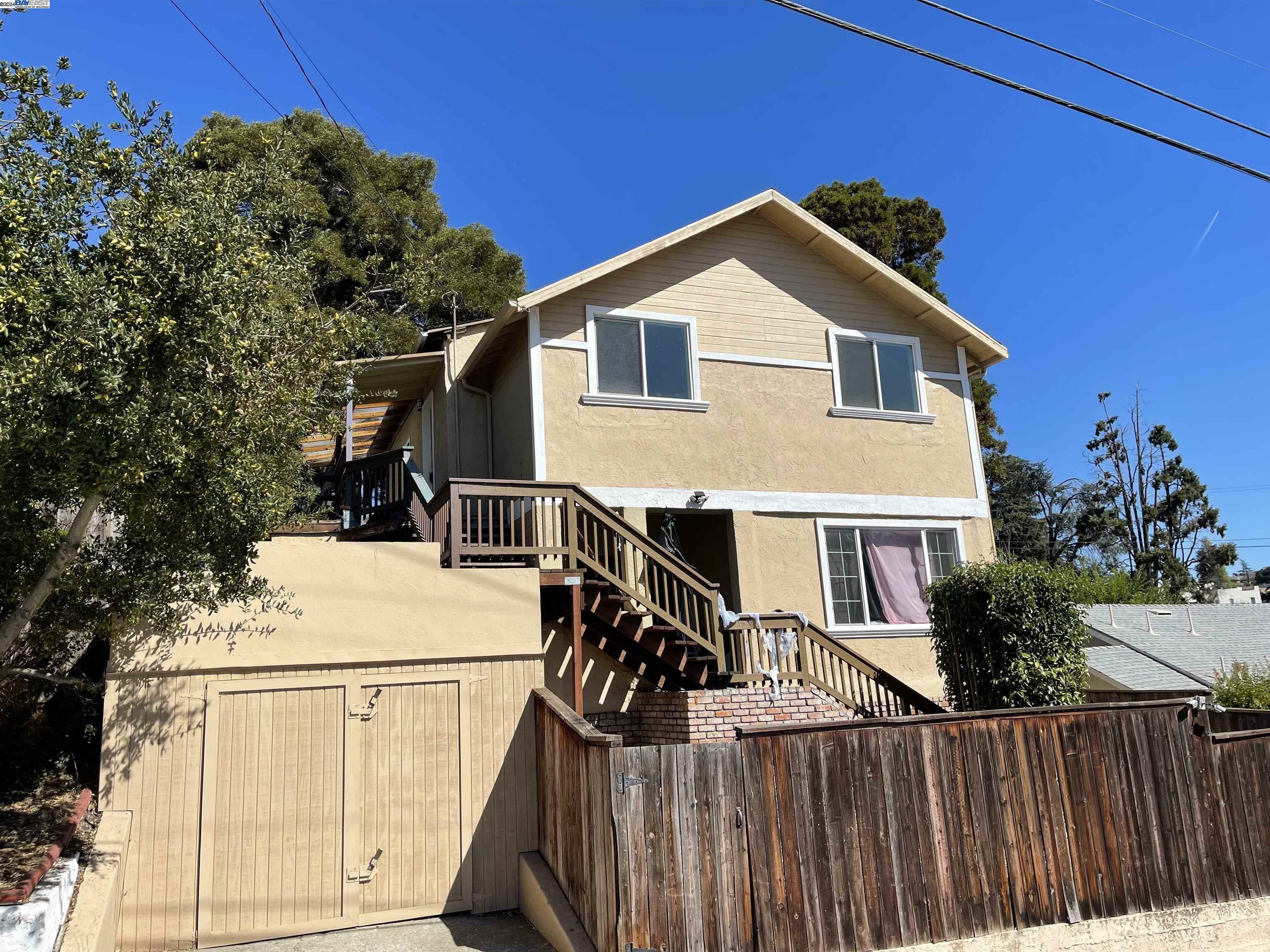 Property Photo:  1396 E 27th St A  CA 94606 