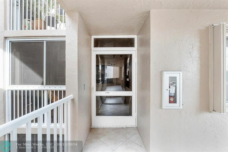 Property Photo:  7558 Granville Dr 306  FL 33321 