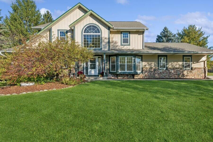 Property Photo: 4490 Trillium Ln WI 53086