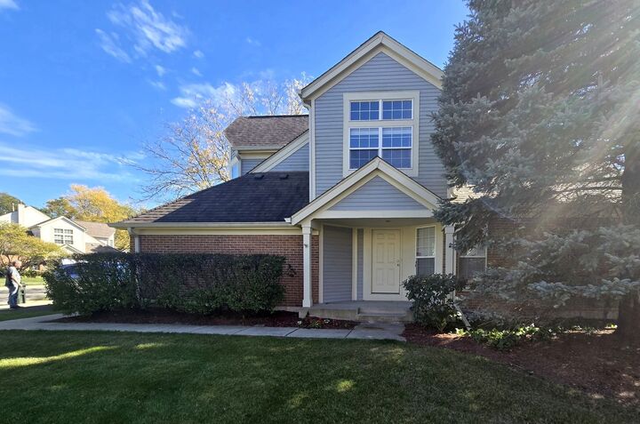 60 Ione Drive D  South Elgin IL 60177 photo