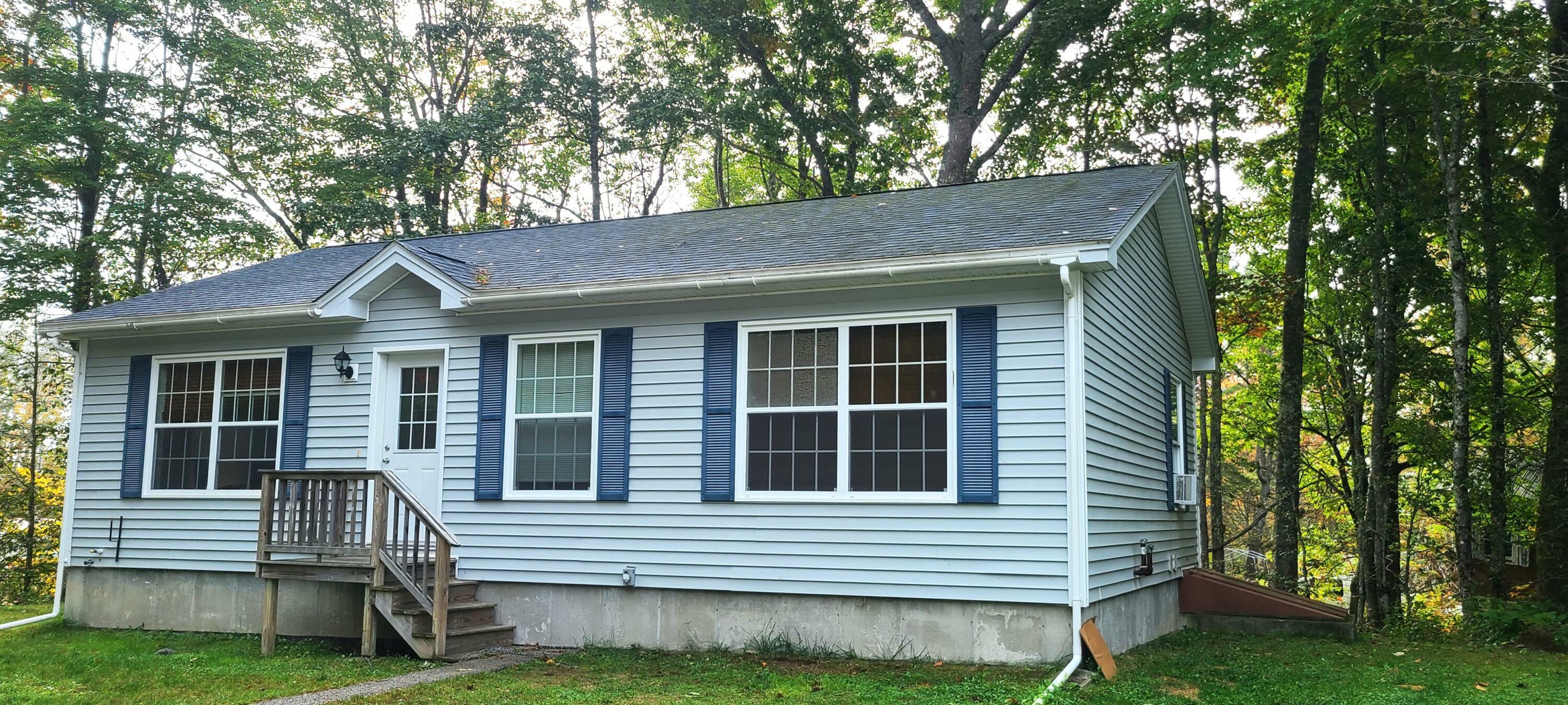 Property Photo: 520 Oak Hill Road ME 04915