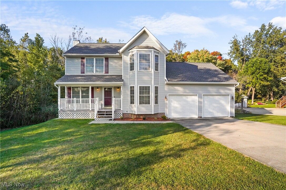 Property Photo: 1005 Frost Road OH 44241