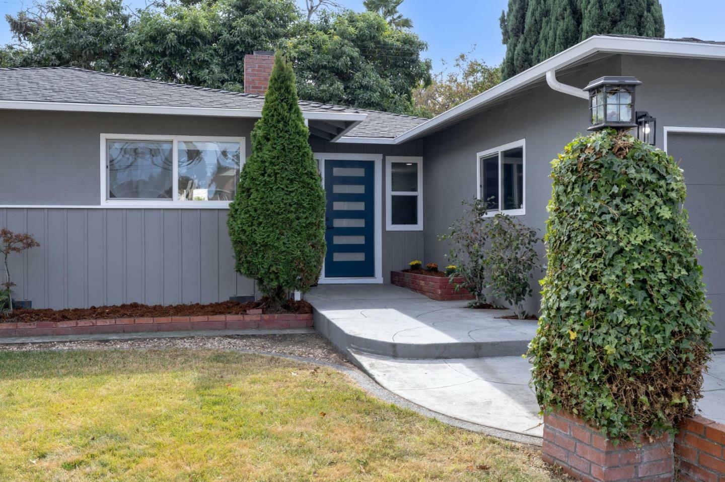 Property Photo:  2212 Cabrillo Avenue  CA 95050 