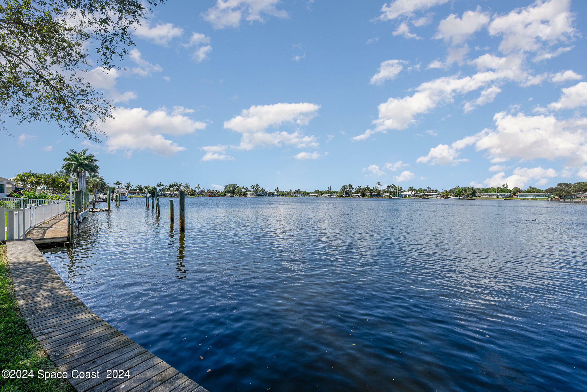 Property Photo:  412 S Waterway Drive  FL 32937 