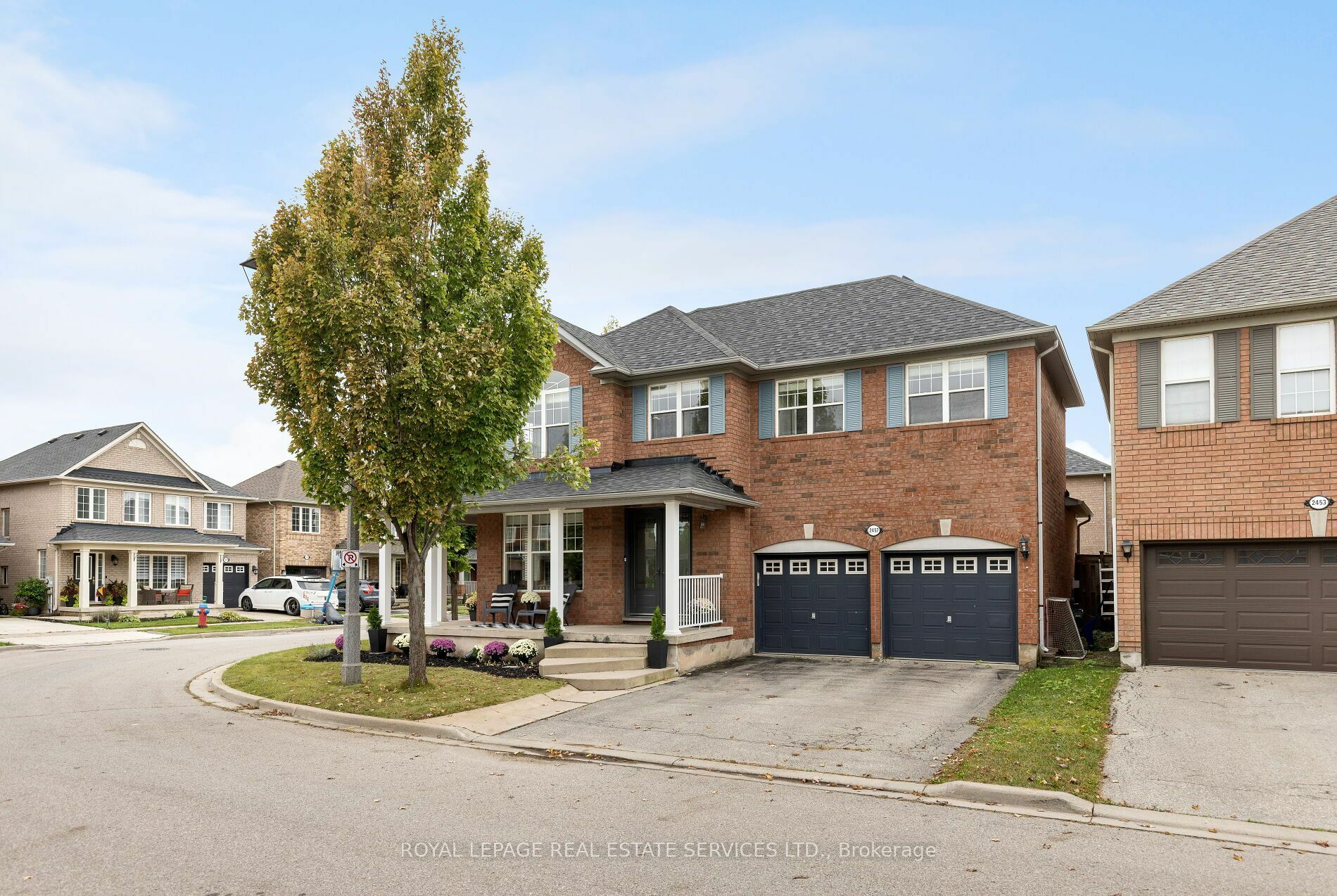 2457 Clayborne Pl  Oakville ON L6M 4C4 photo