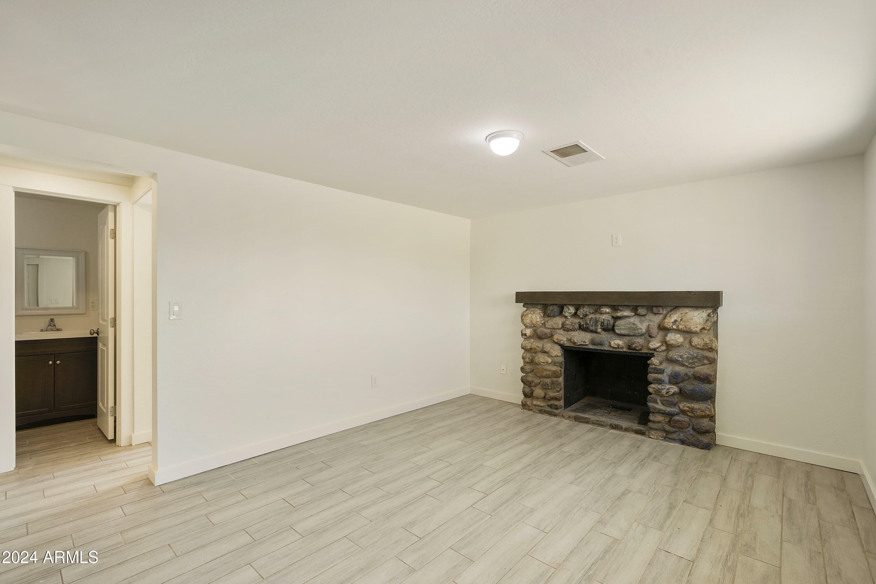 Property Photo:  1209 S Lawson Drive  AZ 85120 