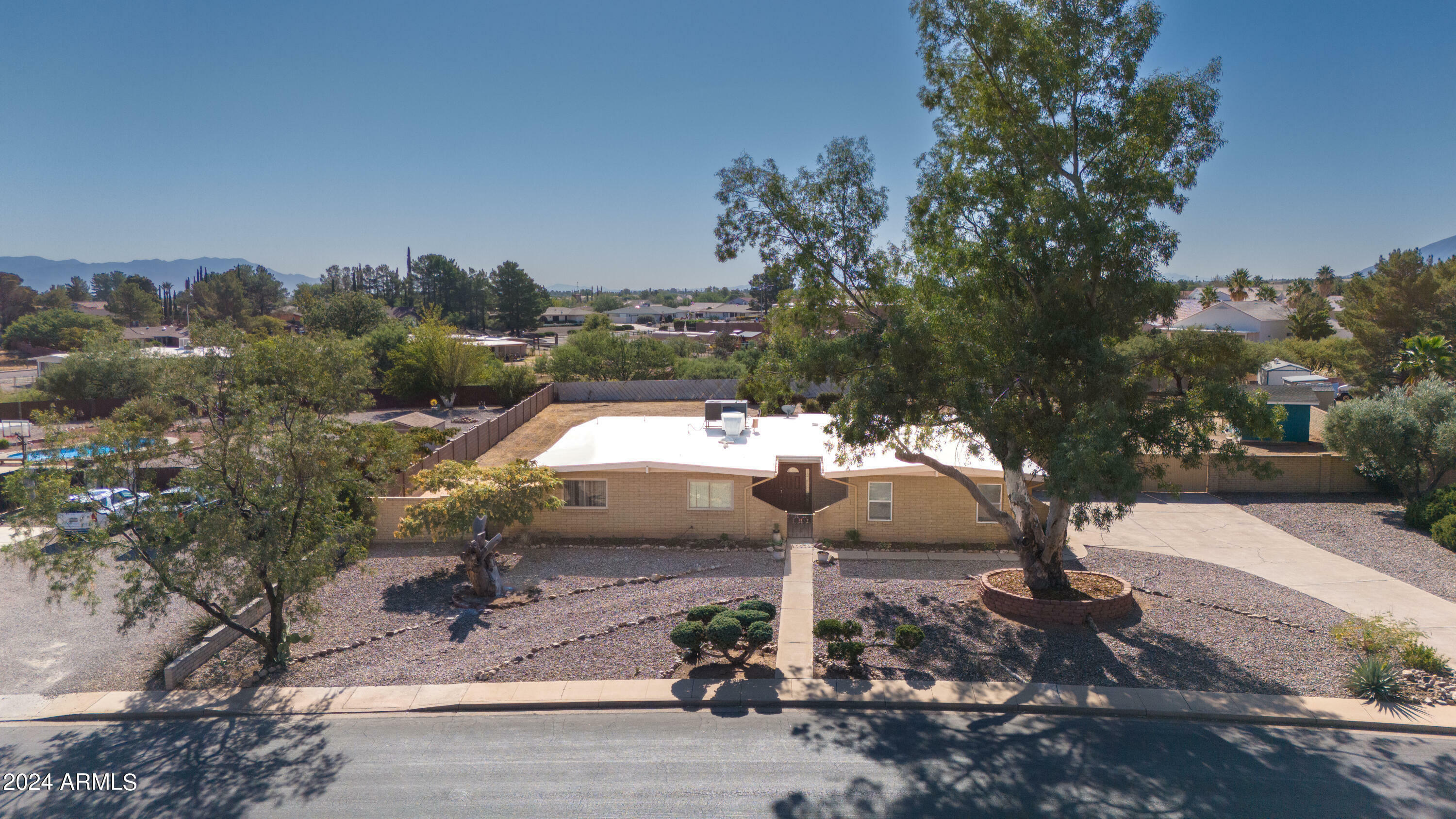 Property Photo:  1312 Heather Drive  AZ 85635 