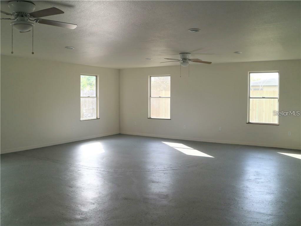 Property Photo:  4102 Darlington Road  FL 34691 