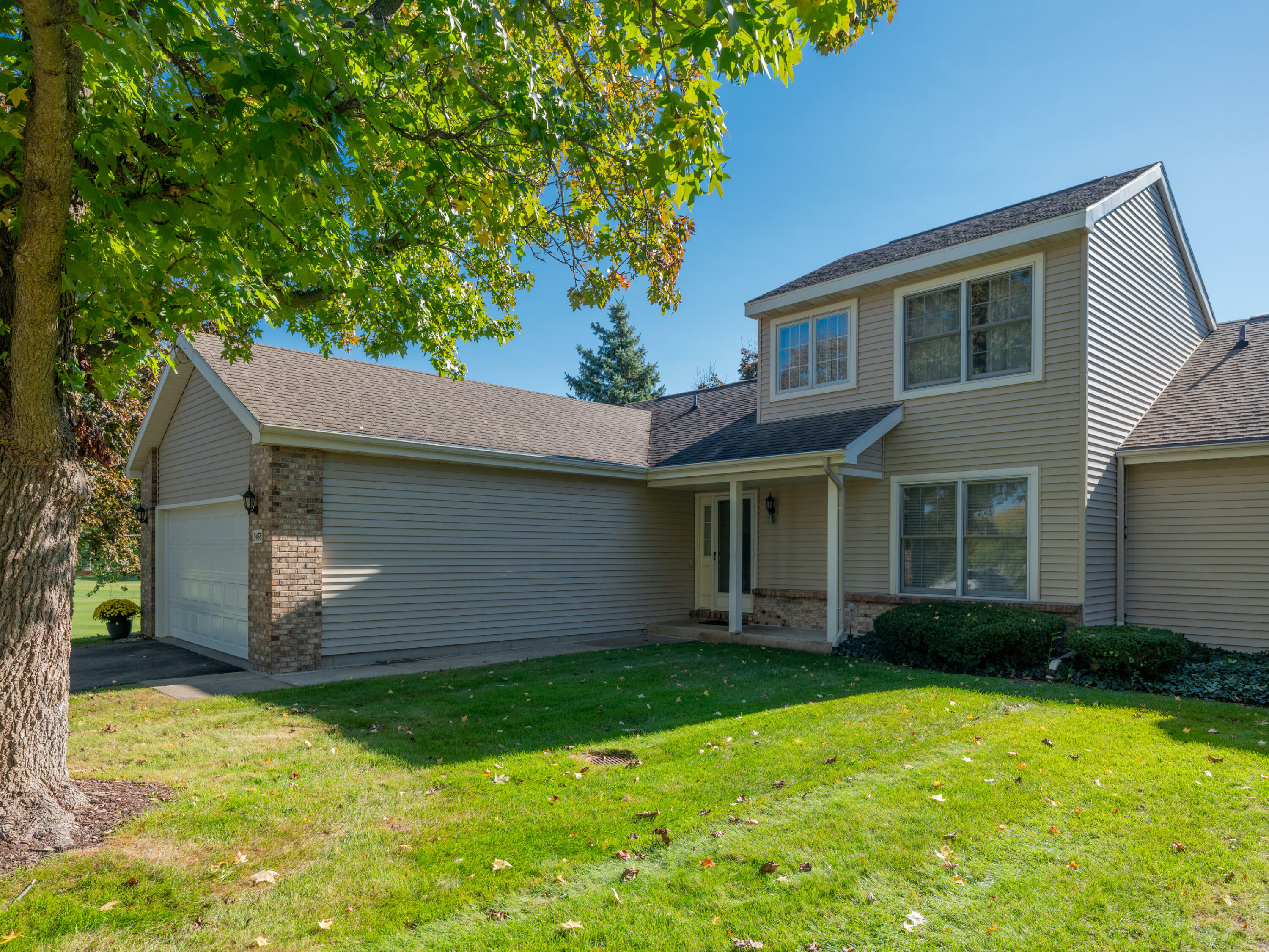 Property Photo:  3458 Woodbridge Lane  MI 49024 