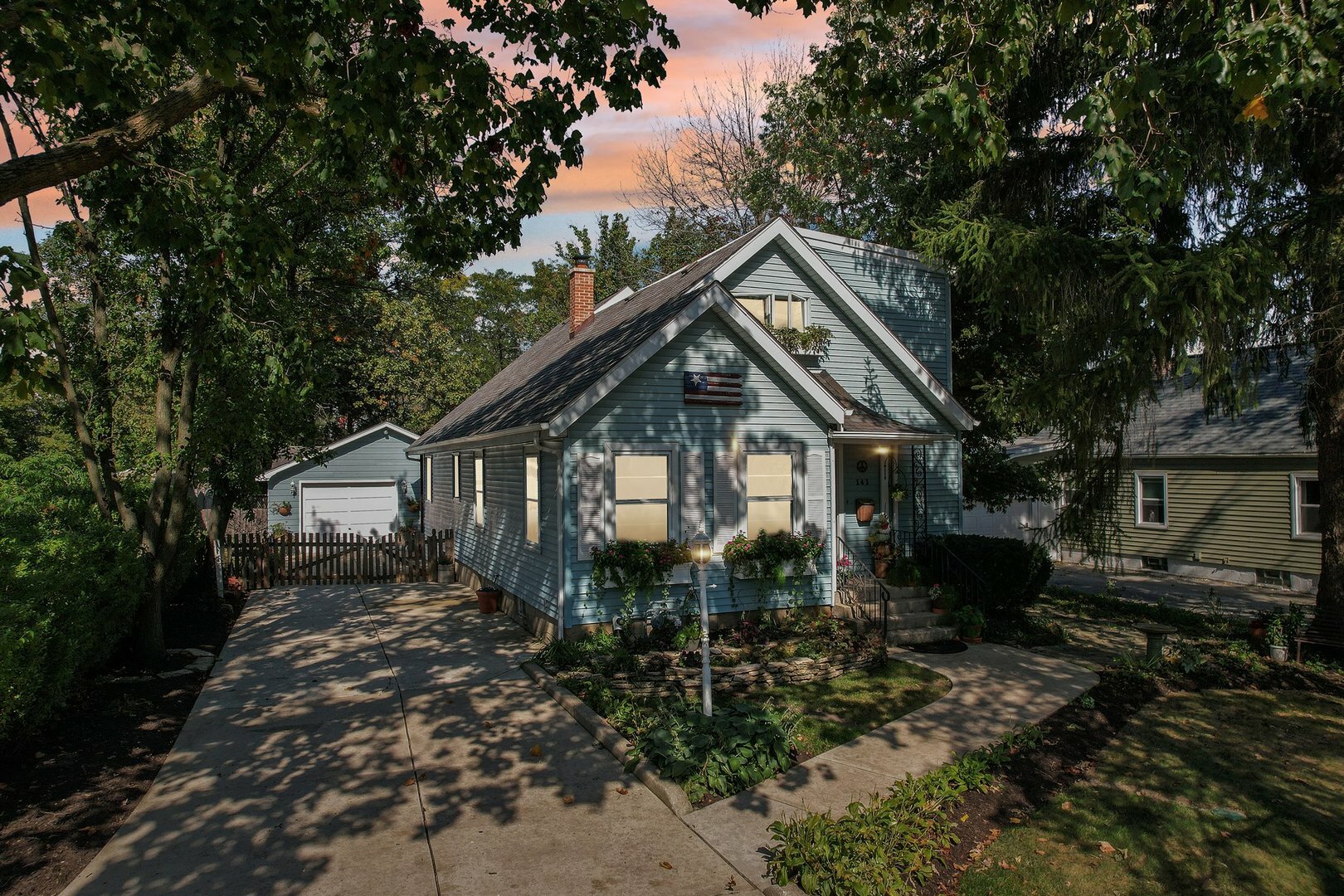 Property Photo:  141 E 2nd Avenue  IL 60451 