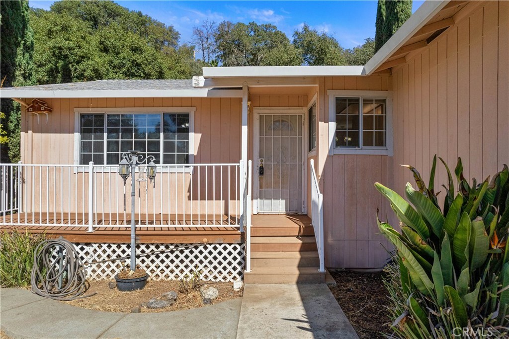 Property Photo:  2950 Oak Crest Avenue  CA 95458 